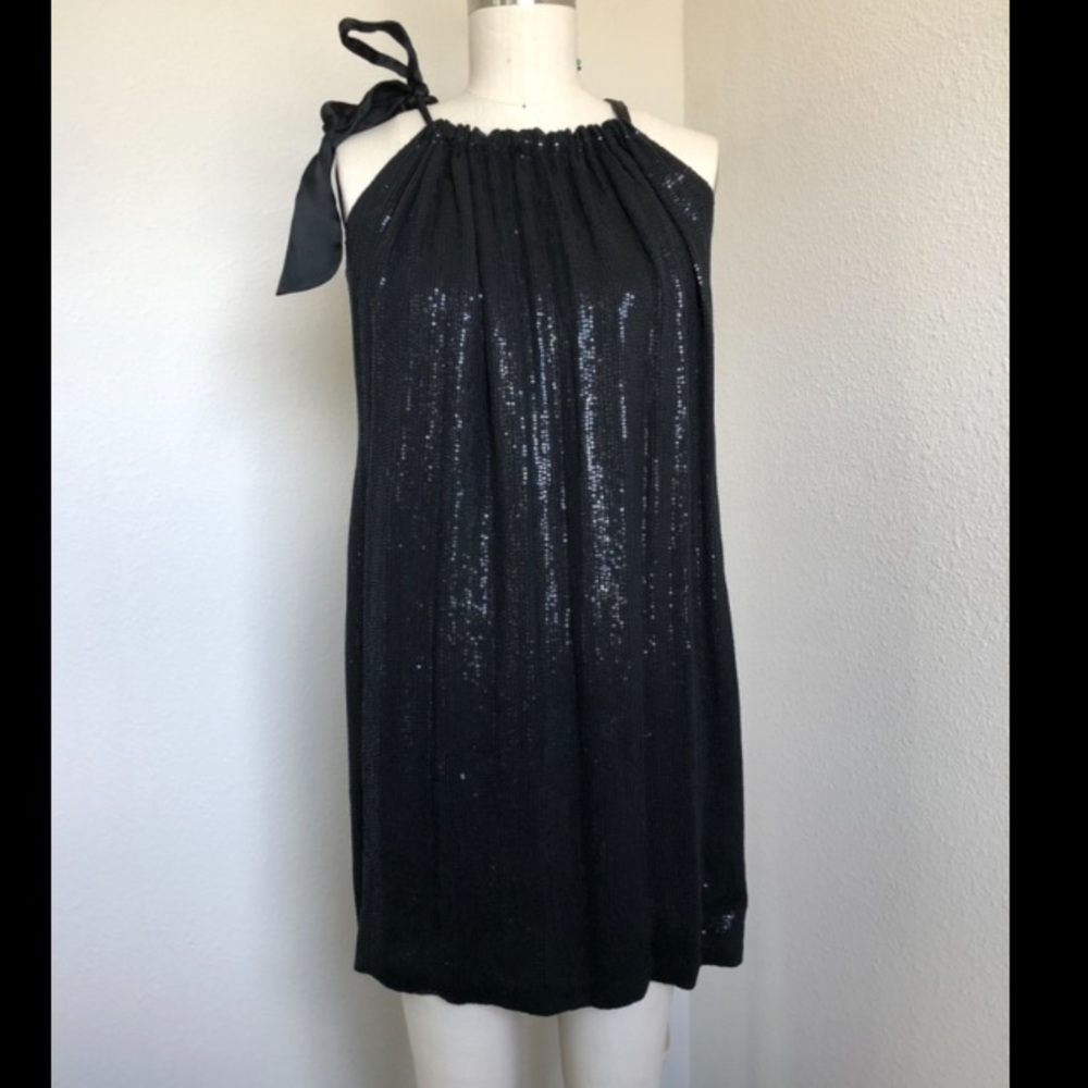 Black sequins dress